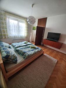 Voodi või voodid majutusasutuse Appartment Weingut Hess toas