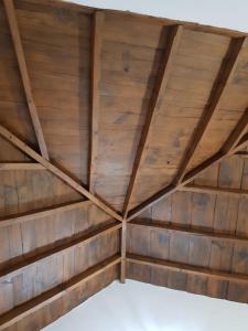 a ceiling in a barn with wooden ceilings at Casa Lela II in Fuencaliente de la Palma