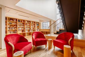 Posezení v ubytování Umekoji Potel KYOTO + 107 fotografií