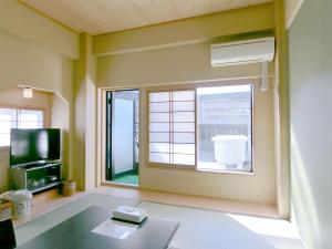 Gallery image of Minshuku Inn Shirahama Ekinoyado in Shirahama
