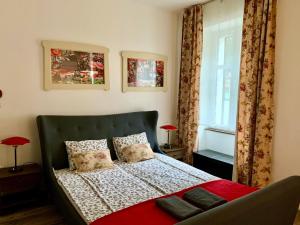 Postel nebo postele na pokoji v ubytování Veronika Rooms