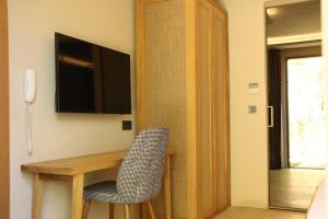 TV a/nebo společenská místnost v ubytování Life Butiq Otel