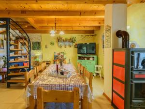 Køkken eller tekøkken på Holiday Home Loreta by Interhome + 53 billeder