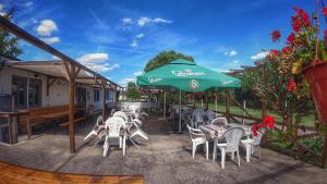 Restaurace v ubytování Camping Prima