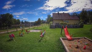 Herní místnost nebo prostor pro děti v ubytování Camping Prima