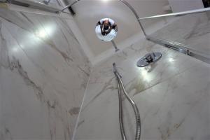 Ένα μπάνιο στο SARA S LUXURY HOME five minutes from Piazza San Marco