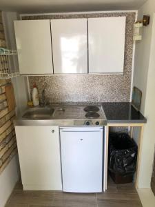 Dapur atau dapur kecil di Mala Vikendica