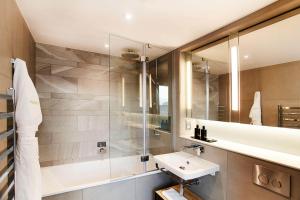 CitySuites Aparthotel的一间浴室