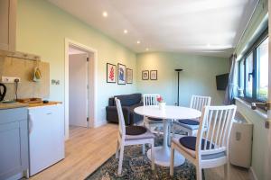 Köök või kööginurk majutusasutuses Nana / Sobe & Apartmani