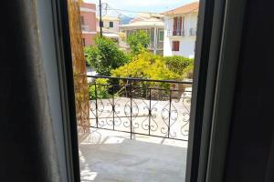 Balkón nebo terasa v ubytování SUNRISE MIDTOWN LEFKADA