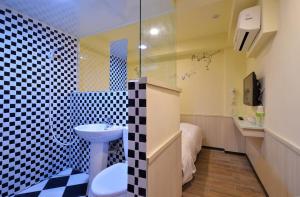 Galaxy Mini Inn tesisinde bir banyo