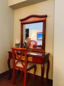 Televisyen dan/atau pusat hiburan di Hotel Continental Lima