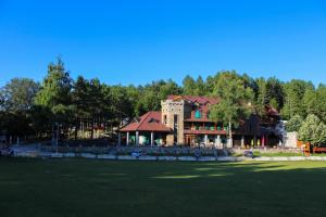 Vườn quanh Natyral Razma Resort
