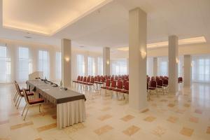Бизнес пространство и/или конферентна стая в NH Ancona