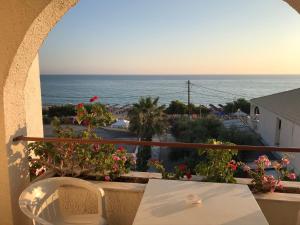 Gallery image of Vrachos Holidays Hotel in Paralia Vrachou