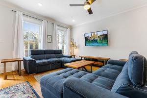 French Quarter Condo Walking Distance to Hot Spots
