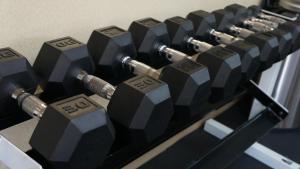 Fitness centrum a/nebo fitness zařízení v ubytování Holiday Inn Express Chihuahua by IHG