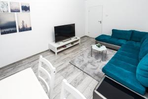 Μια τηλεόραση ή/και κέντρο ψυχαγωγίας στο Cristopher Apartament