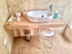 Kúpeľňa v ubytovaní APARTMENT VITERBO CENTRO CORSO