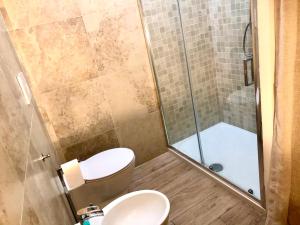 Kúpeľňa v ubytovaní APARTMENT VITERBO CENTRO CORSO