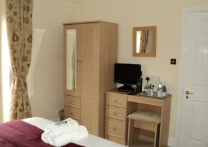 Μια τηλεόραση ή/και κέντρο ψυχαγωγίας στο The White Lodge