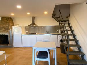 Küche/Küchenzeile in der Unterkunft Mas de l'Aranyó - Eco Wellness Spa