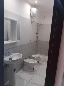 A bathroom at B&b il Girasole