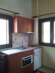 A kitchen or kitchenette at Optasia