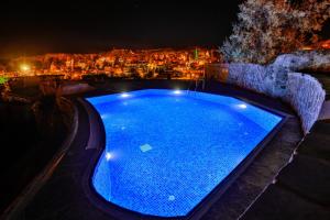 Bazén v ubytování Cappadocia Caves Hotel nebo v jeho okolí