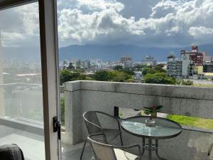 Balkón nebo terasa v ubytování 茉白電梯民宿Bed and Breakfast Elevator 花蓮夜市電梯包棟