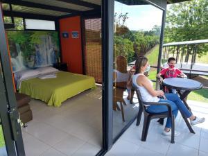 Glamping - Calochorno的阳台或露台