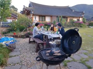 入住Mirinae Hanok Tradiational House的客人