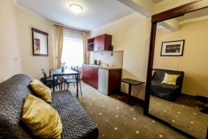 Posezení v ubytování Hotel & Apartments U Černého orla