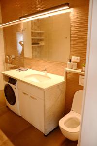 Ванная комната в Premium apartment near Banská Bystrica square with two big bedrooms
