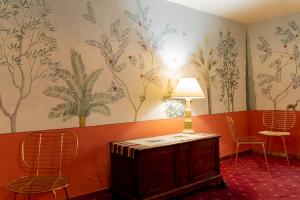 A seating area at Casa Uffizi XIII Century Tower House Boutique Hotel