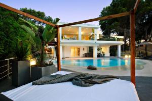 Villa white beach house, sobre la playa, aire acondicionado ...