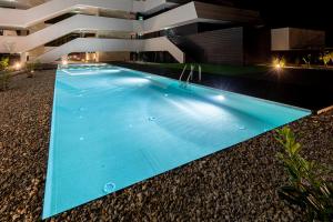 Bazén v ubytovaní Marina Apartman Hotel alebo v jeho blízkosti