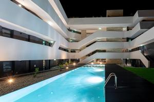 Bazén v ubytovaní Marina Apartman Hotel alebo v jeho blízkosti