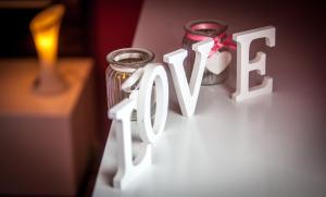 Certifikát, hodnocení, plakát nebo jiný dokument vystavený v ubytování PRAGUE LUXURY VILLA, JACUZZI, HI-SPEED WIFI, HBO, TERRACE