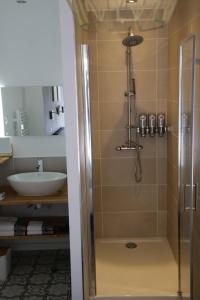 Ένα μπάνιο στο Orion +24 φωτογραφίες