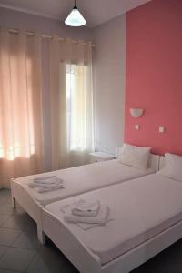 Gallery image of Studios Chrissi in Skala Sotiros