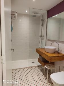 Kúpeľňa v ubytovaní Hotel & Apartaments Thalassa Sport & Spa