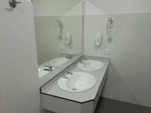 Albergue & Rooms Murgadán的一间浴室