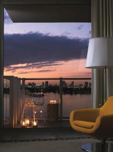 Posezení v ubytování Mondrian South Beach