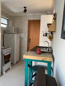 Küche/Küchenzeile in der Unterkunft BEIRA MAR APTO 711