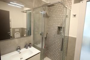 A bathroom at Persea mare appartamenti