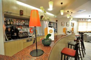 Lounge nebo bar v ubytování Travelodge Murcia