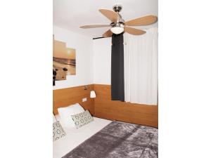 Postel nebo postele na pokoji v ubytování Drago Friendly Holiday Home + 28 fotografií