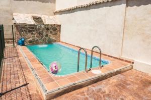 Bazén v ubytování La Casa de los Dos Rubios nebo v jeho okolí + 37 fotografií