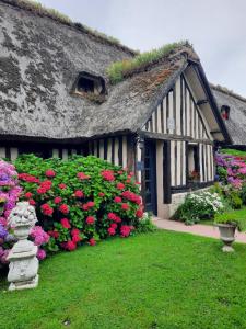 Foto de la galería de Gîtes la Conterie en Fatouville-Grestain